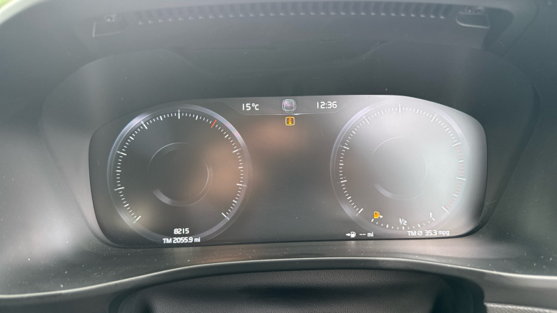 Volvo Xc40 2.0 B4P Inscription 5dr AWD Auto Petrol Estate